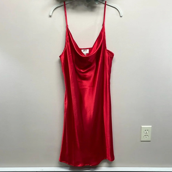 Her Destiny Red Cowl Neck Satin Slip Dress Spaghetti Strap XL - Picture 1 of 15